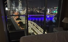 City Living - Brisbane River-View 2 Bedroom Apt